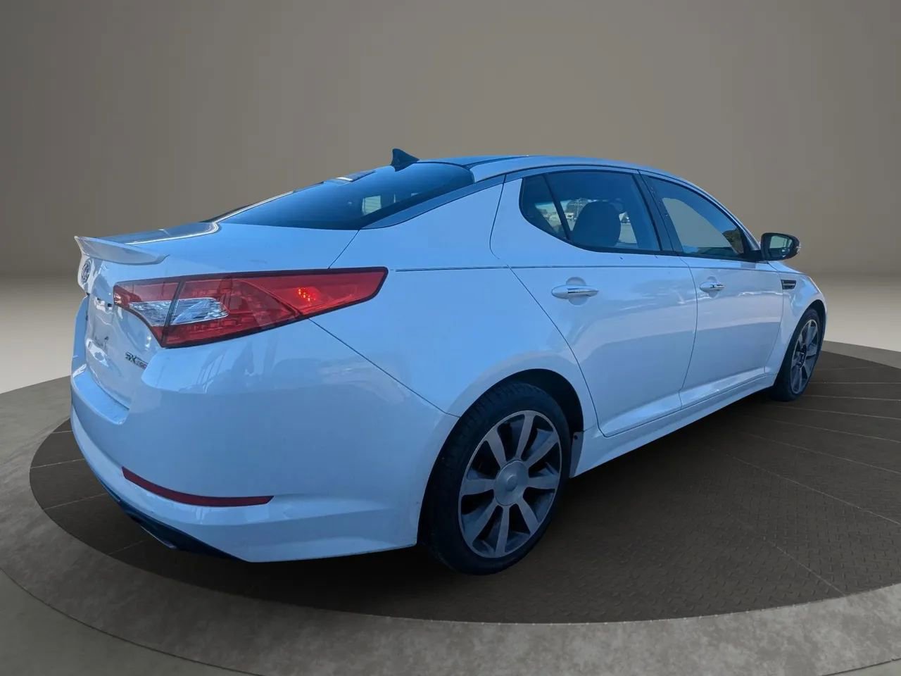 Used 2012 Kia Optima SX w/ Premium Touring Pkg FWD image 5