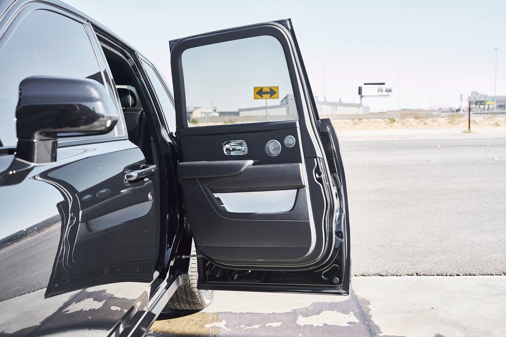 Used 2019 Rolls-Royce Cullinan image 28