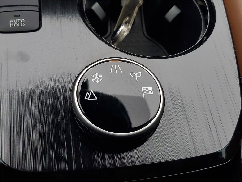 Used 2026 Nissan Rogue Platinum w/ Platinum Premium Package image 33