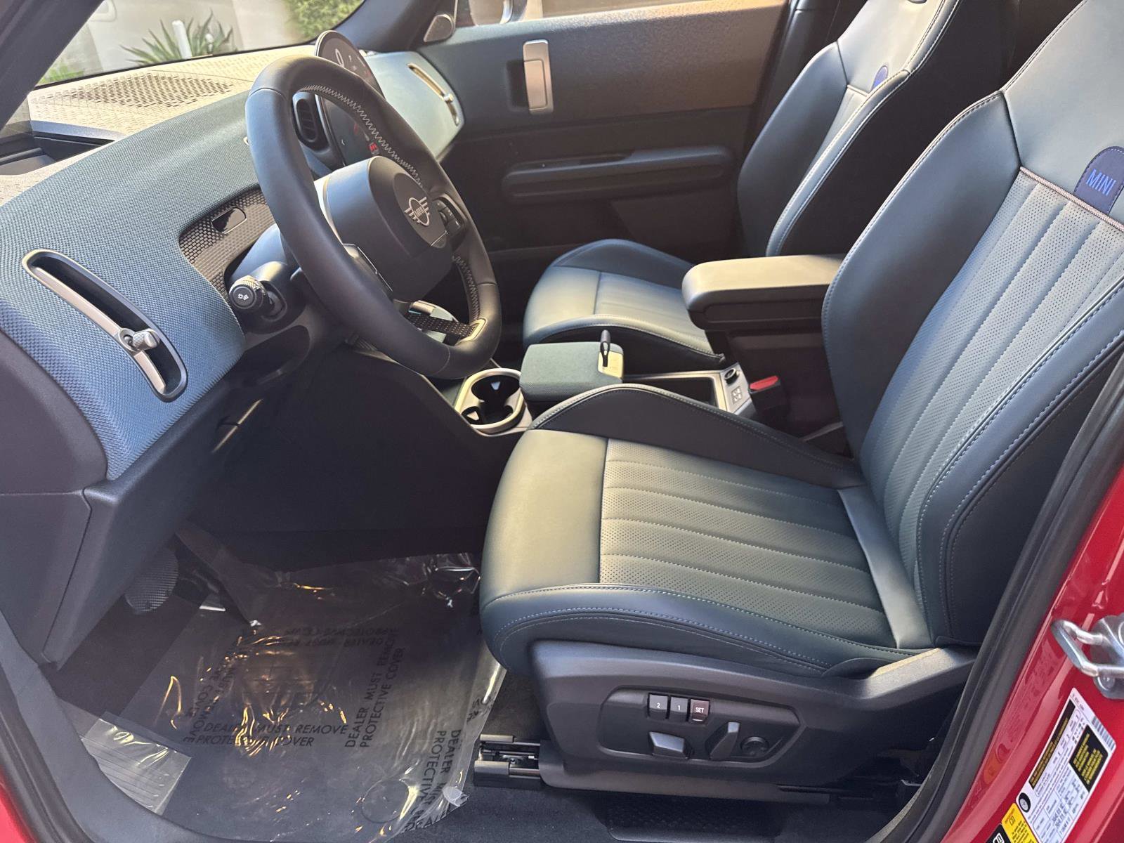 Used 2025 MINI Cooper Countryman S w/ Comfort Package Max image 15