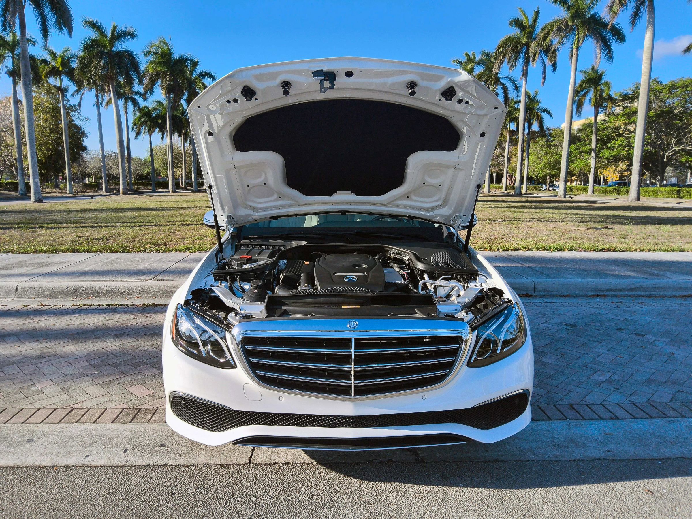 Used 2017 Mercedes-Benz E 300 image 40