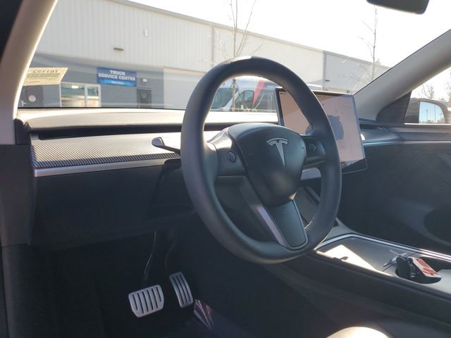 Used 2023 Tesla Model Y Performance image 23