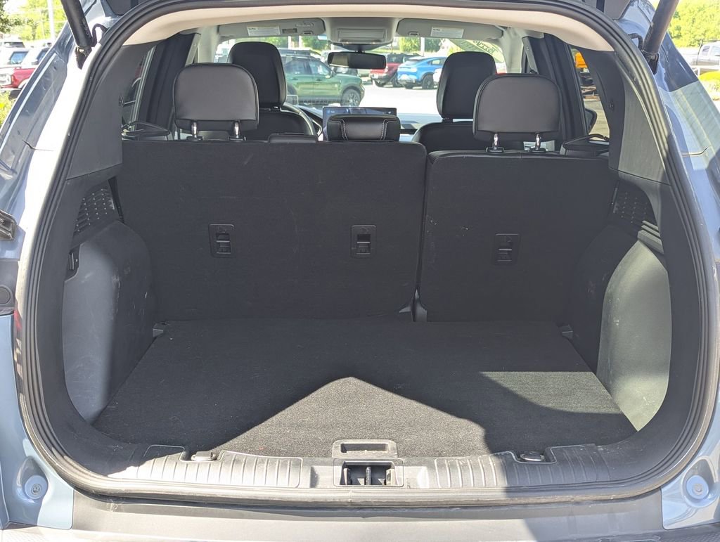 Used 2023 Ford Escape Platinum w/ Premium Technology Package AWD/4WD image 23