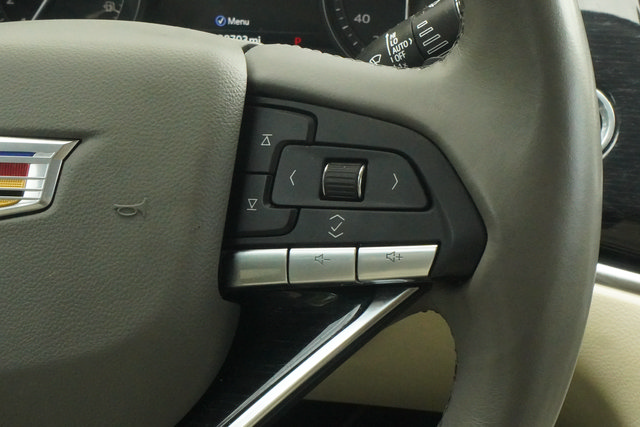 Used 2024 Cadillac XT6 Premium Luxury w/ Technology Package FWD image 14