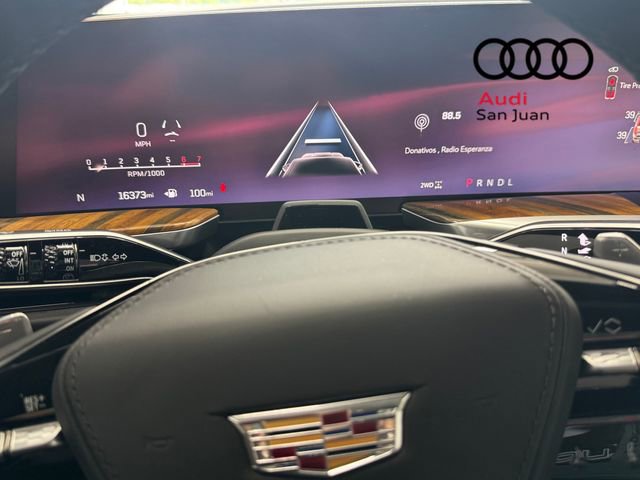 Used 2025 Cadillac Escalade Sport Platinum w/ LPO, ONYX Package AWD/4WD image 18