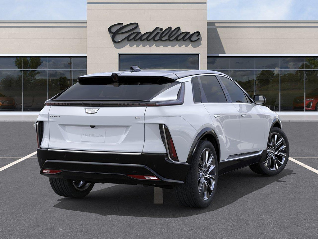 New 2027 Cadillac Lyriq Signature Luxury w/ Nappa Leather Package AWD/4WD image 4