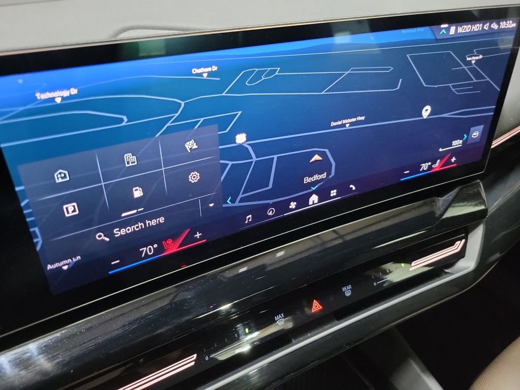 Used 2024 BMW 530i xDrive w/ Premium Package image 31