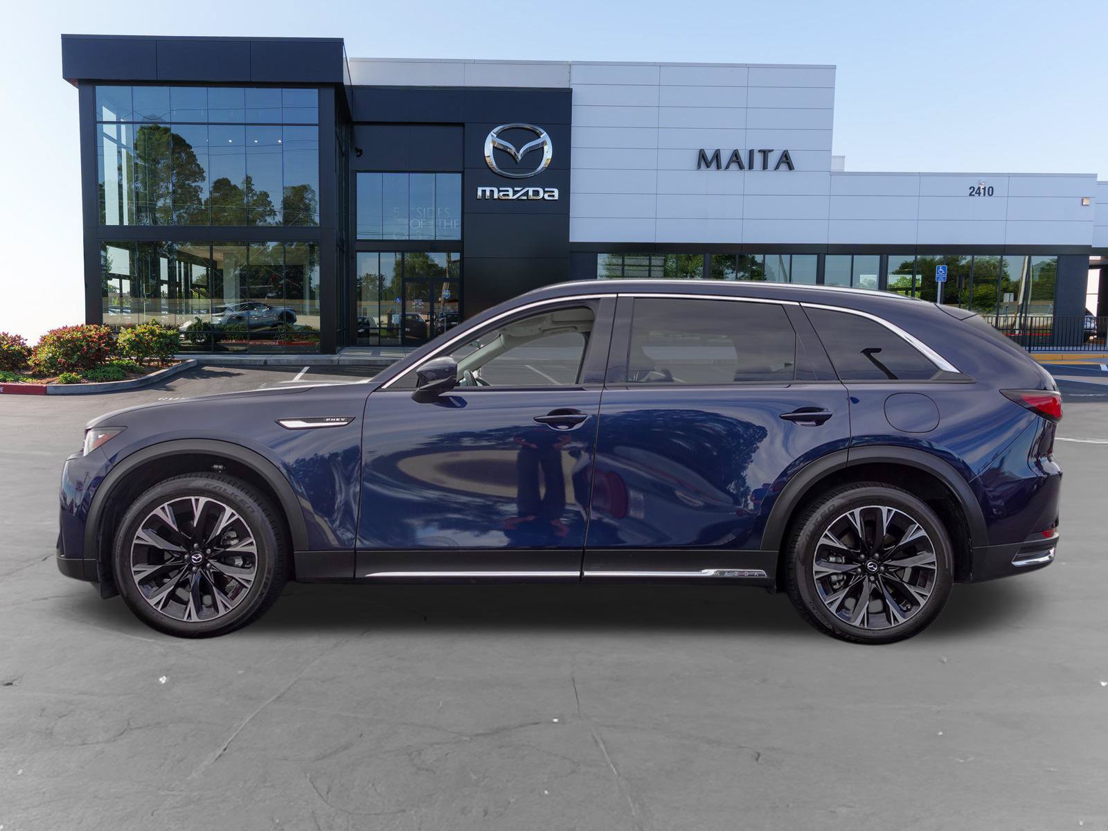 Used 2024 MAZDA CX-90 Plug-In Hybrid w/ Premium Plus AWD/4WD image 8