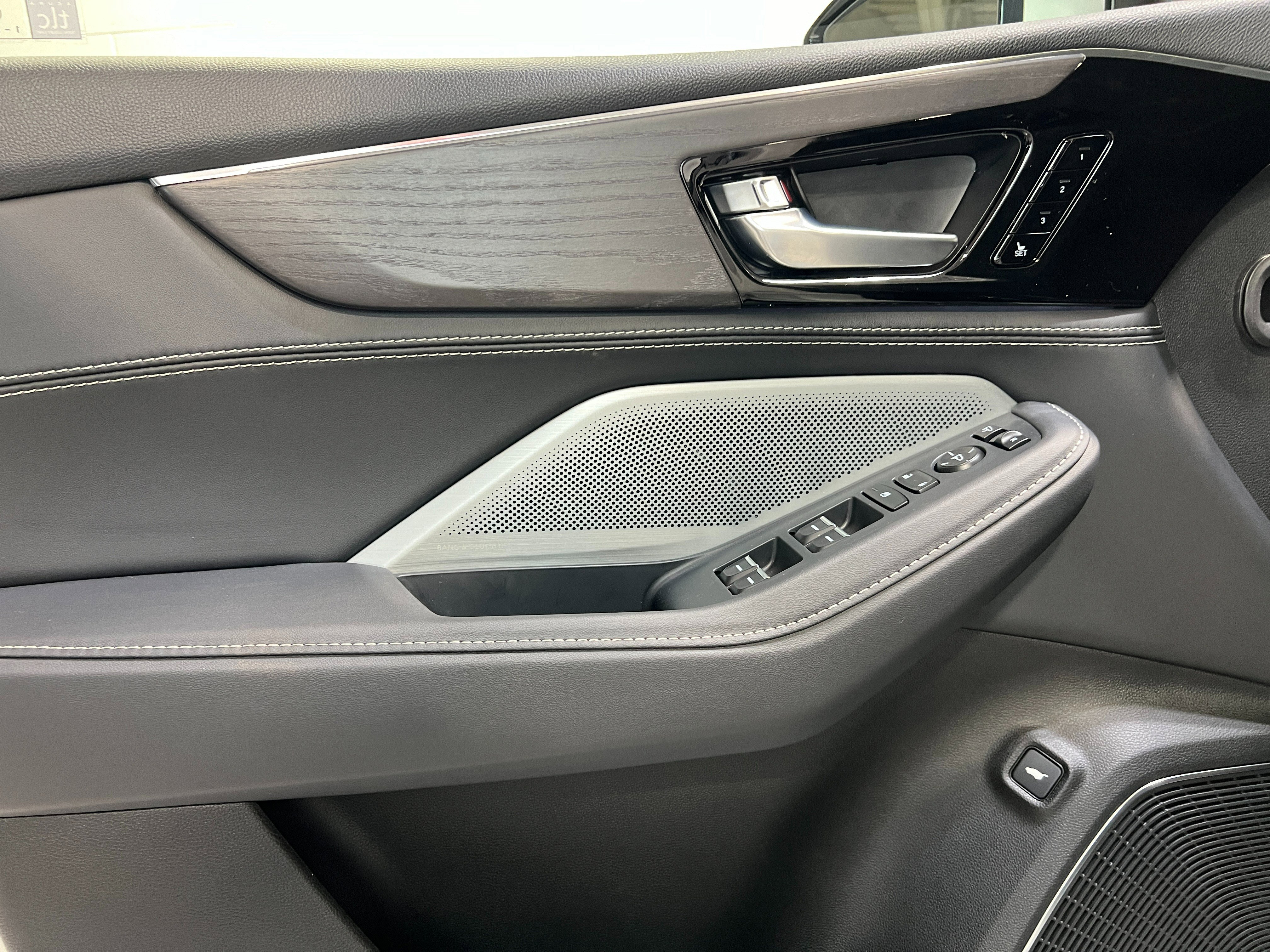 New 2026 Acura MDX SH-AWD w/ Advance Package image 16