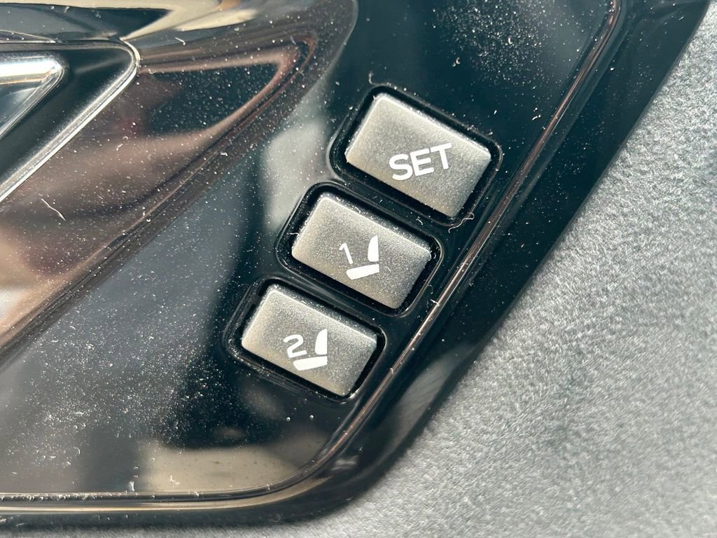 Used 2025 Subaru Forester Touring image 27
