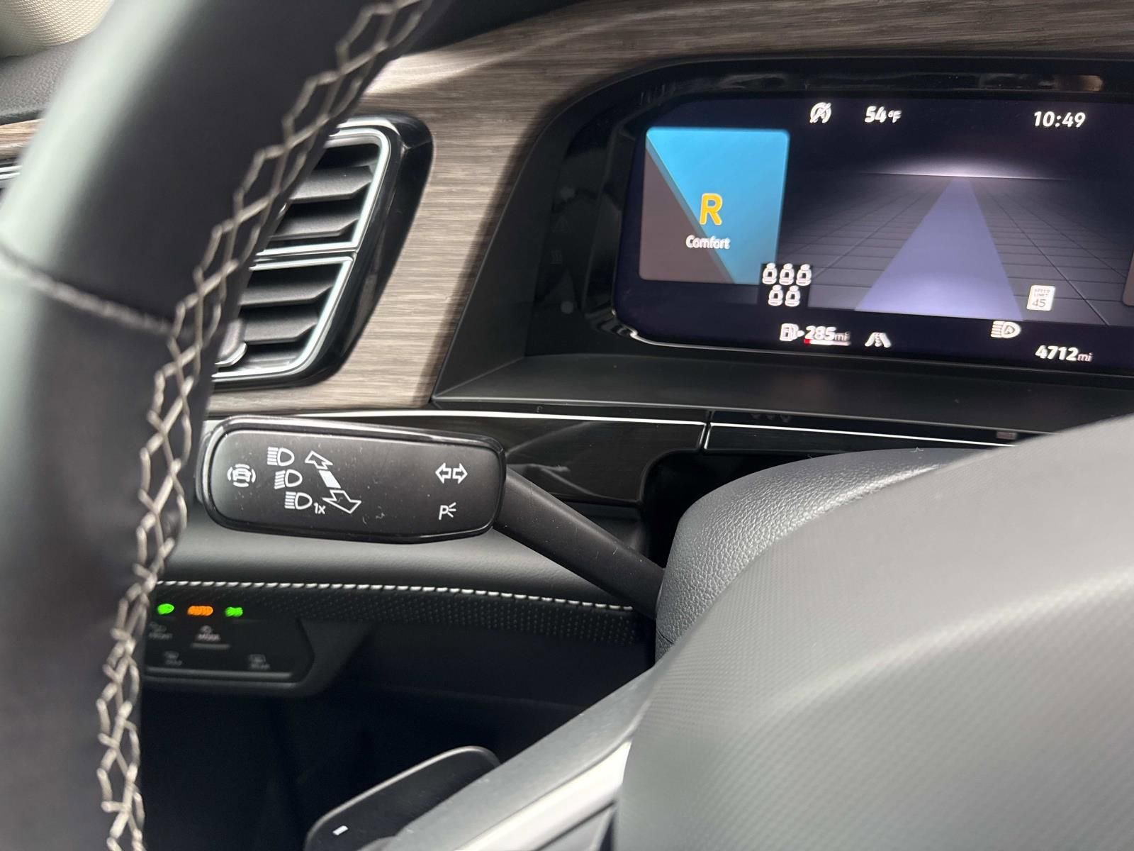 Certified 2025 Volkswagen Atlas SEL image 35