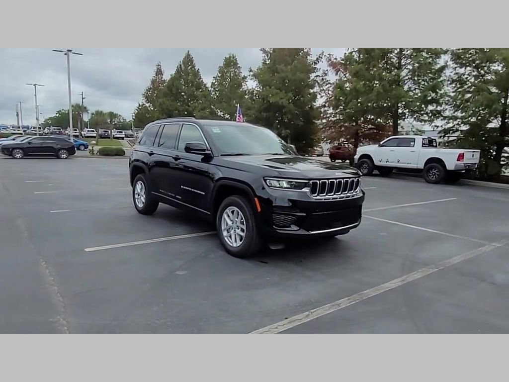 New 2025 Jeep Grand Cherokee Laredo X w/ Luxury Tech Group I image 39