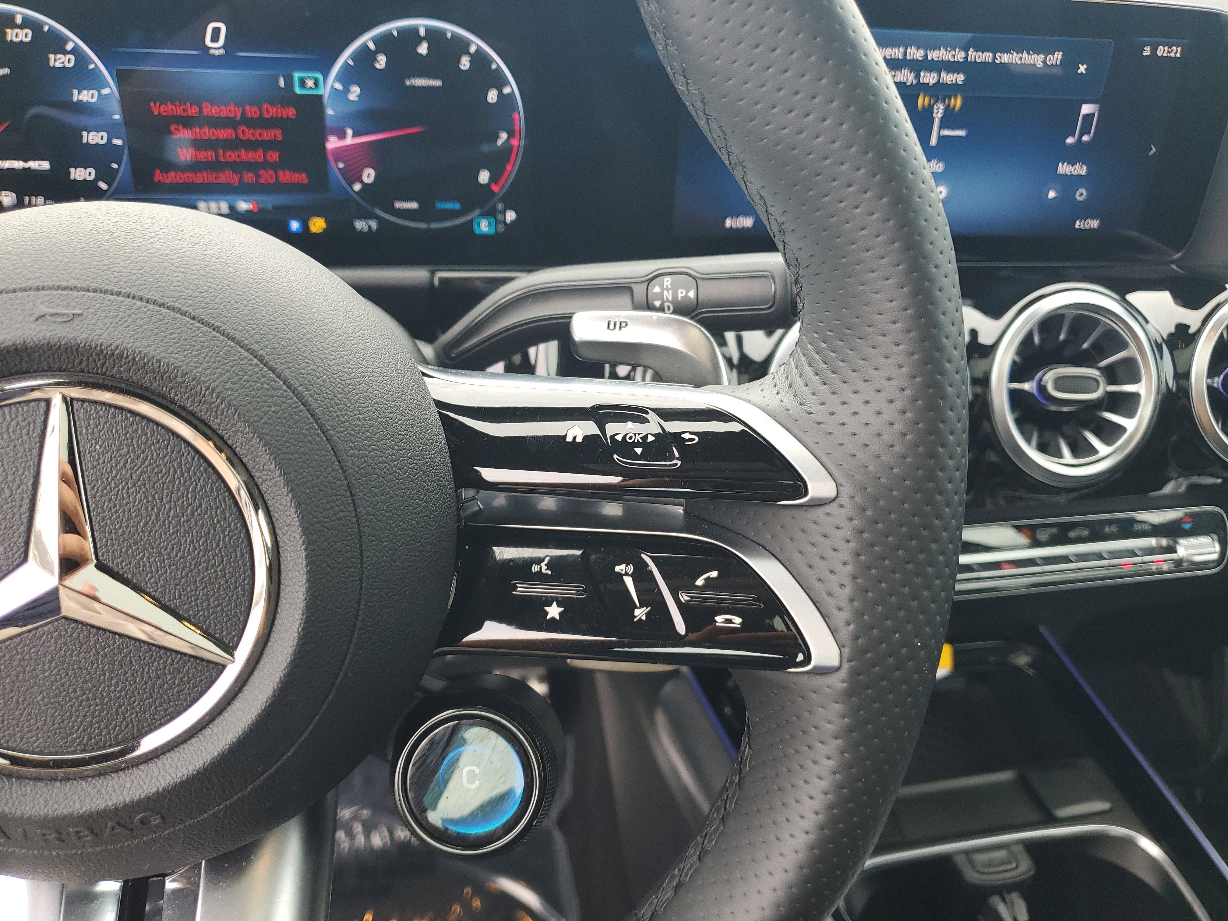 Certified 2025 Mercedes-Benz GLA 35 AMG 4MATIC image 33