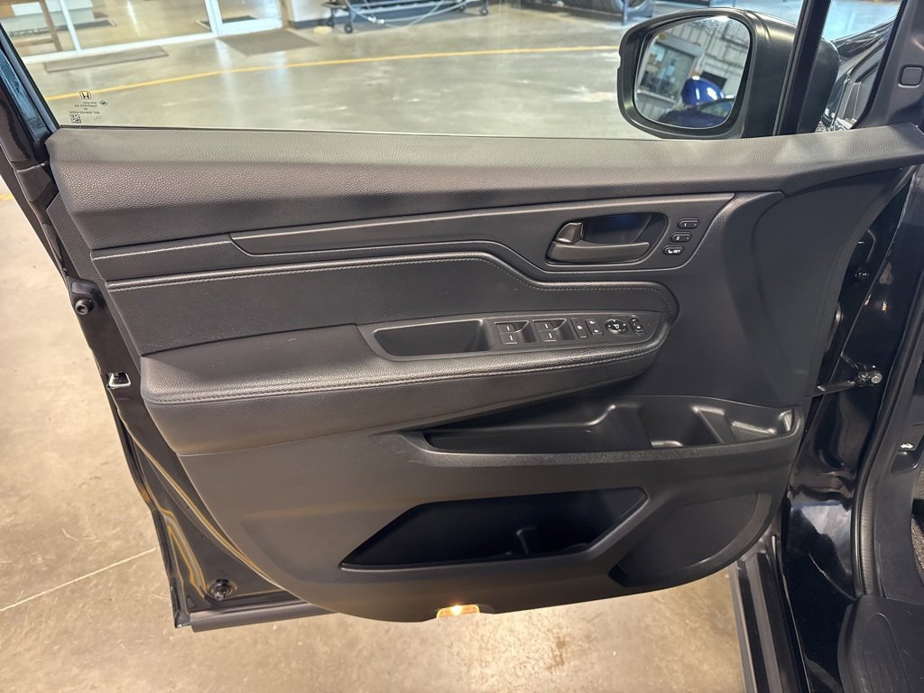 Used 2024 Honda Odyssey EX-L image 24