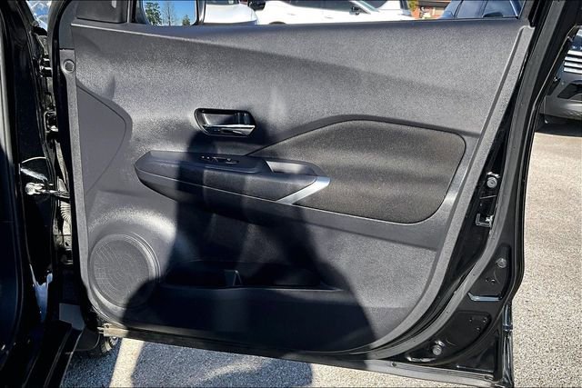 Certified 2024 Nissan Kicks SV image 27