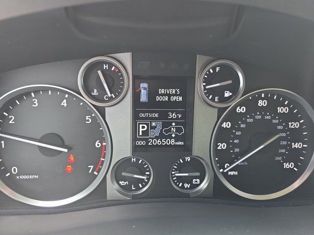 Used 2014 Lexus LX 570 4WD image 22