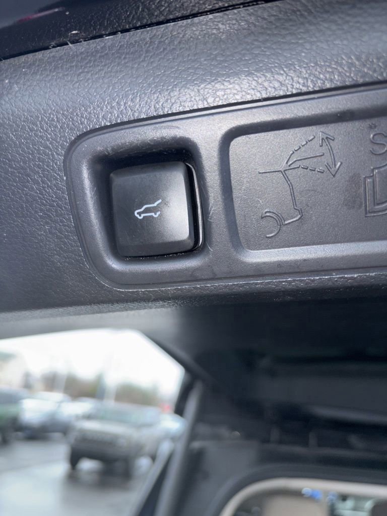 Certified 2023 Ford Expedition Max XLT image 16