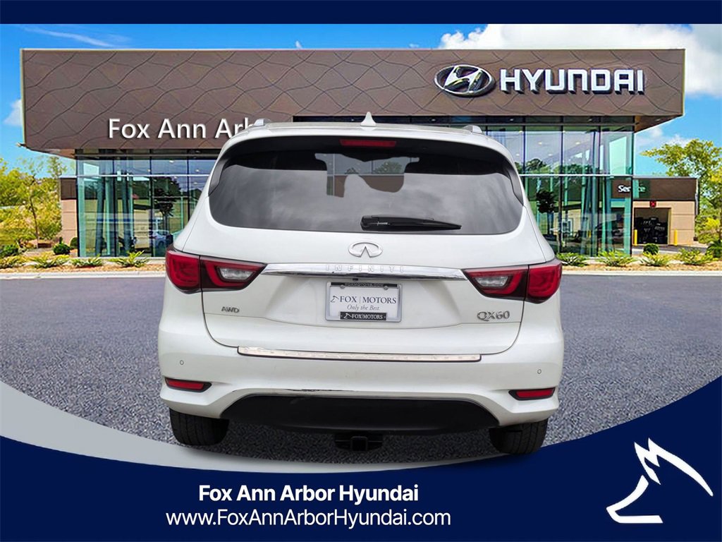 Used 2019 INFINITI QX60 Luxe w/ Essential Package image 4