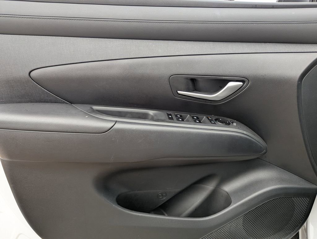 Certified 2025 Hyundai Tucson SEL image 18