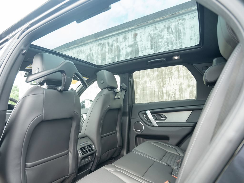 New 2026 Land Rover Discovery Sport Landmark AWD/4WD image 22