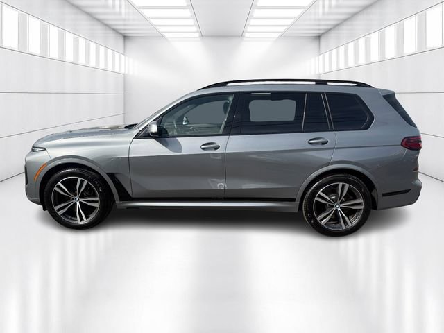 Used 2025 BMW X7 xDrive40i w/ M Sport Package AWD/4WD image 8