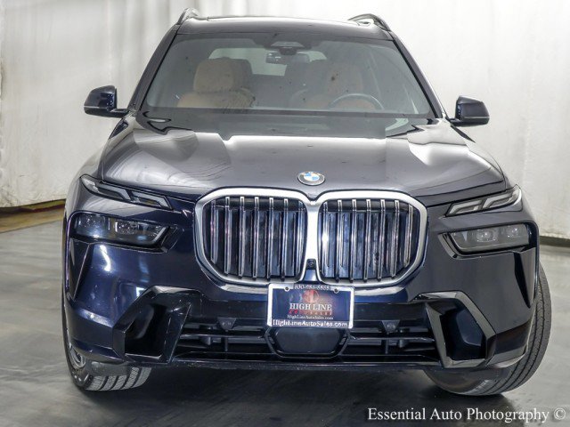 Used 2024 BMW X7 xDrive40i w/ M Sport Package image 6