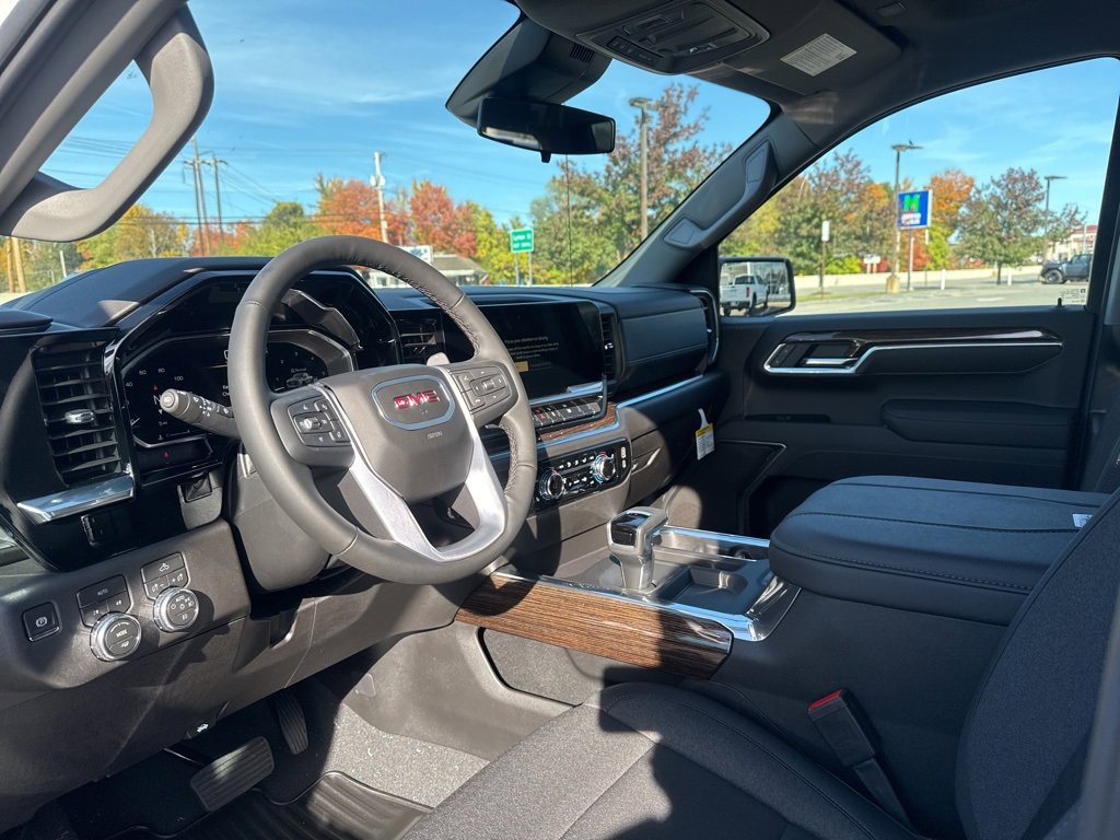 New 2026 GMC Sierra 1500 Elevation image 14