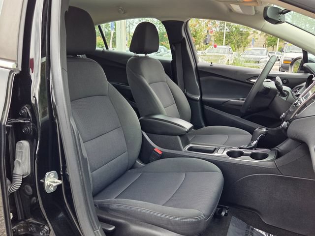 Used 2017 Chevrolet Cruze LT w/ Convenience Package FWD image 19