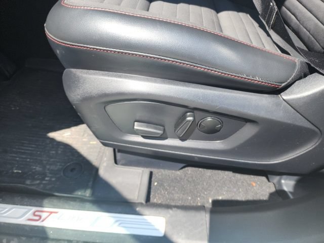 Certified 2025 Ford Explorer ST-Line AWD/4WD image 27