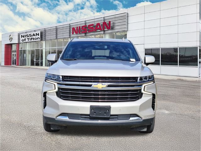 Used 2024 Chevrolet Suburban LT image 2