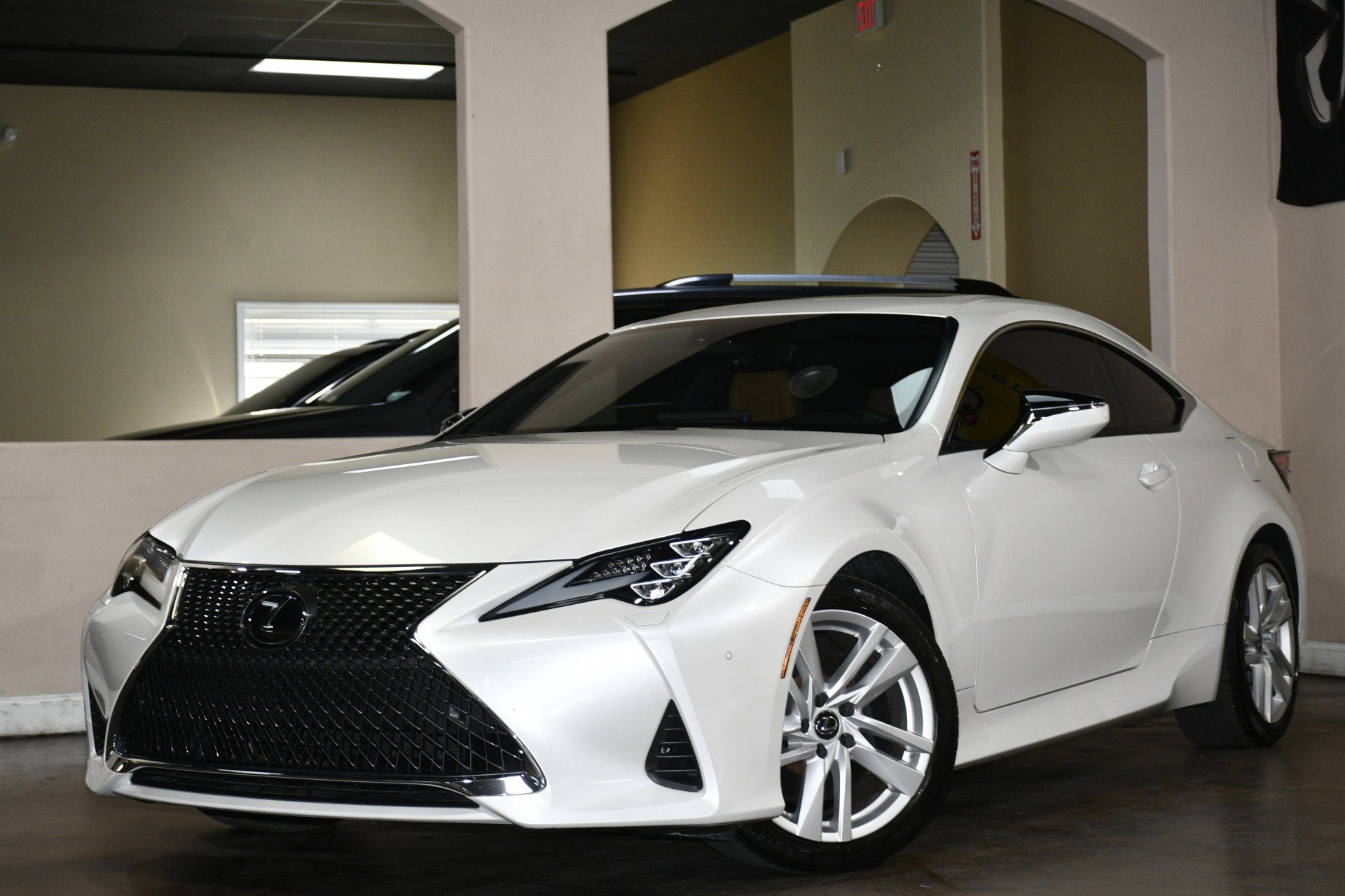 Used 2023 Lexus RC 350 Premium RWD image 4