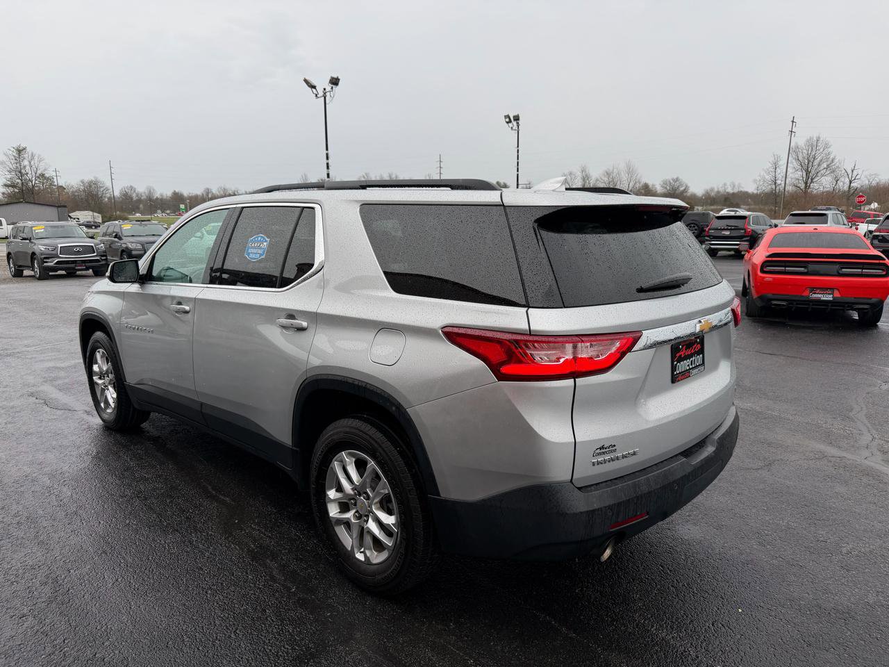 Used 2020 Chevrolet Traverse LT image 8