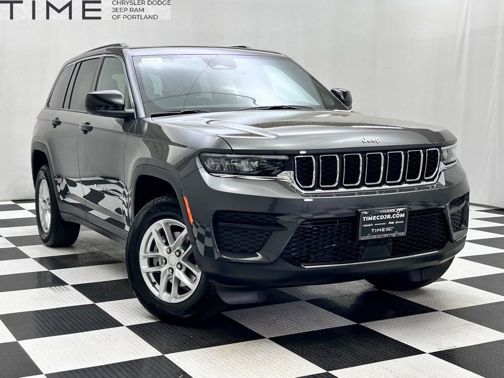 New 2025 Jeep Grand Cherokee Laredo X w/ Trailer Tow Package