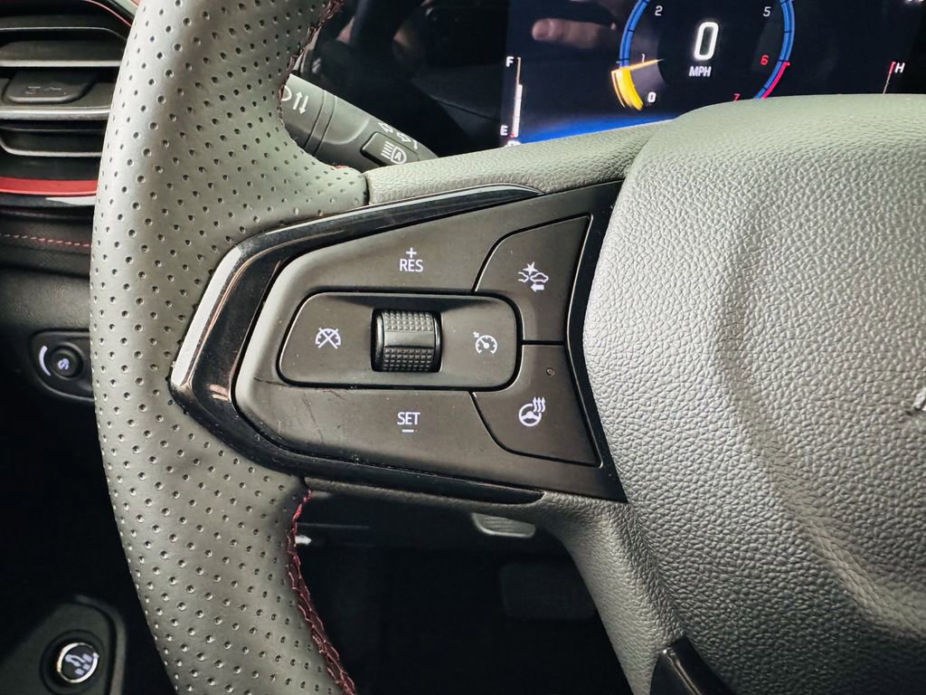 Used 2024 Chevrolet TrailBlazer RS w/ Convenience Package image 13