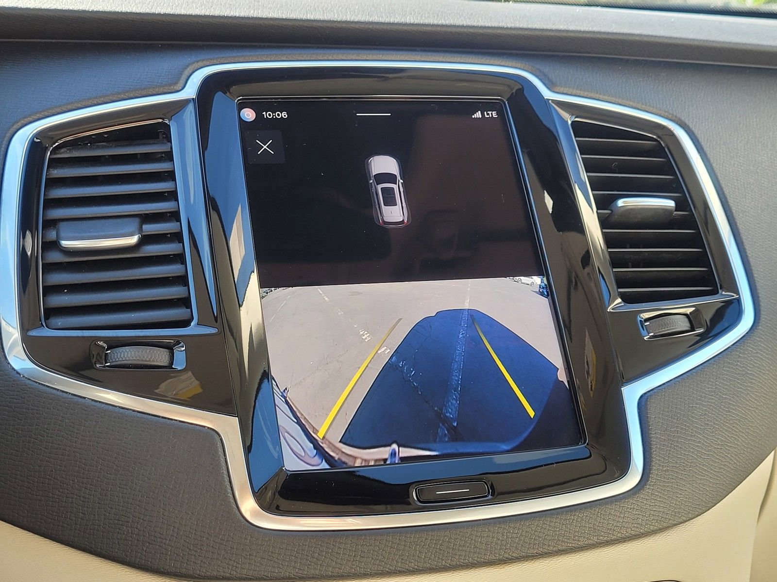 Certified 2023 Volvo XC90 B6 Plus w/ Protection Package Premier AWD/4WD image 22