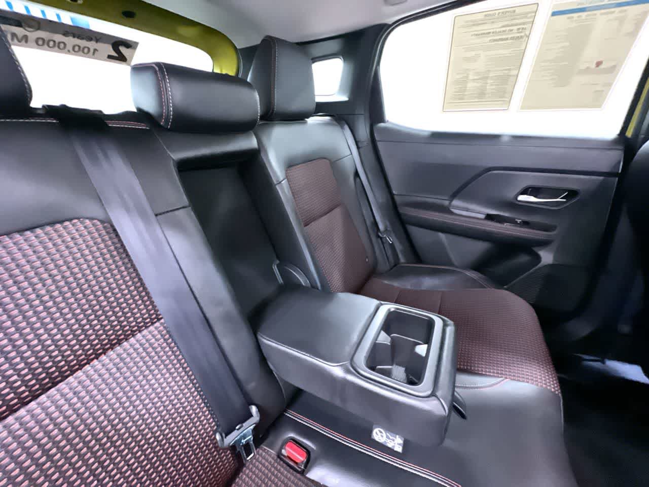 Used 2025 Nissan Kicks SR FWD image 37