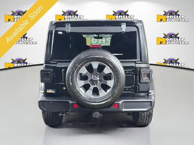Used 2018 Jeep Wrangler Unlimited Sahara w/ Uconnect 4C Nav & Sound Group AWD/4WD image 6