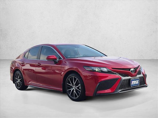 Used 2023 Toyota Camry SE FWD image 3