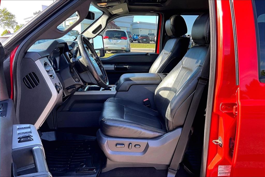 Used 2016 Ford F250 Lariat w/ Lariat Ultimate Package image 23