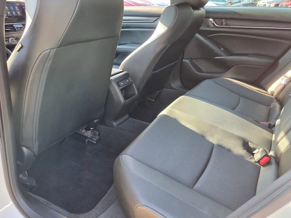 Used 2021 Honda Accord Sport image 13