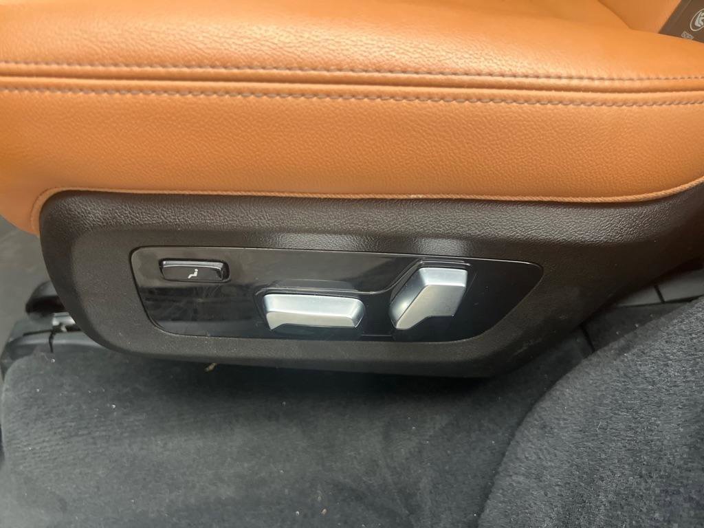 Used 2019 BMW X7 xDrive40i w/ Premium Package image 23