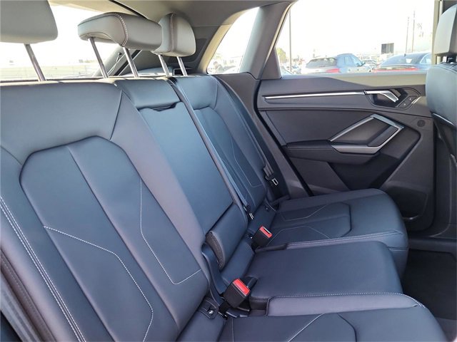 New 2025 Audi Q3 2.0T Premium image 29