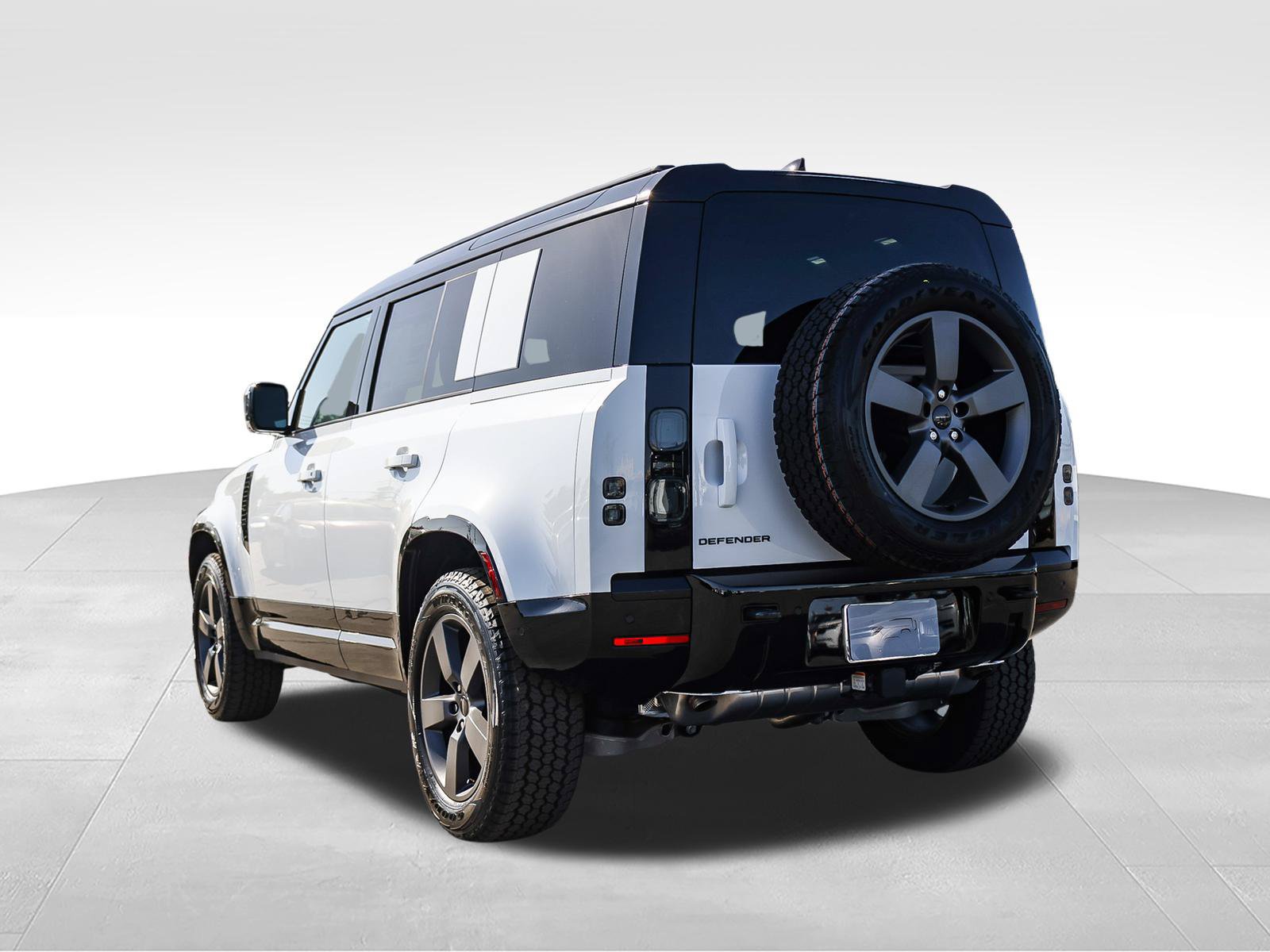 New 2026 Land Rover Defender 110 X-Dynamic SE AWD/4WD image 7