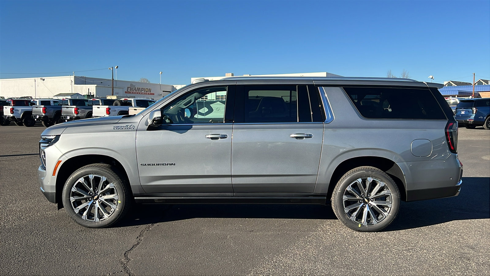 New 2026 Chevrolet Suburban High Country image 8