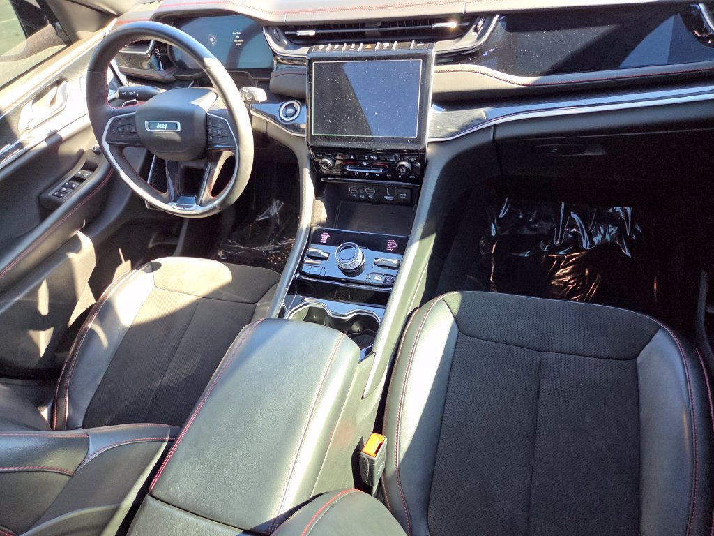 Used 2022 Jeep Grand Cherokee Trailhawk w/ ADV Protech Group II AWD/4WD image 38