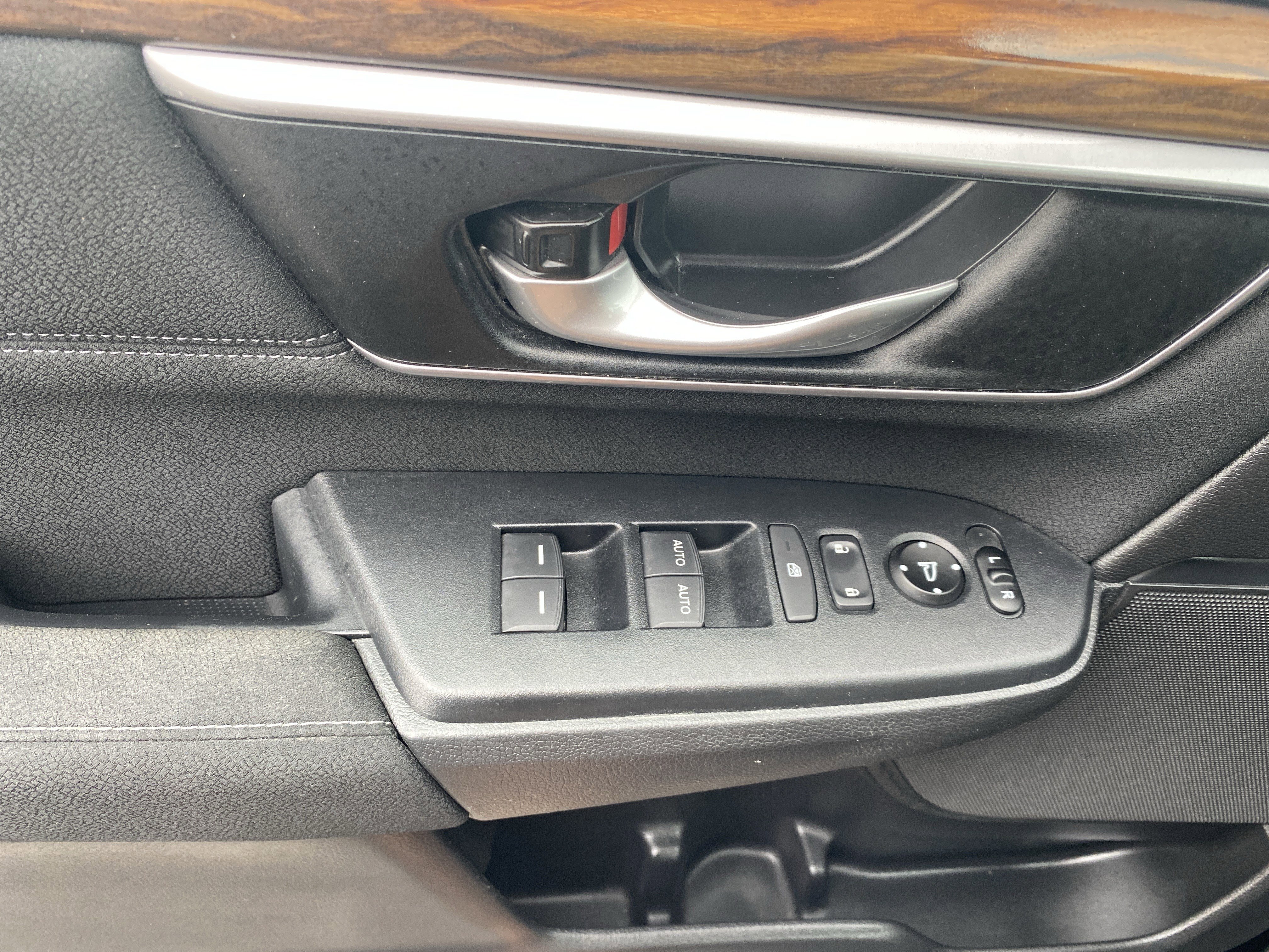 Certified 2018 Honda CR-V EX image 40