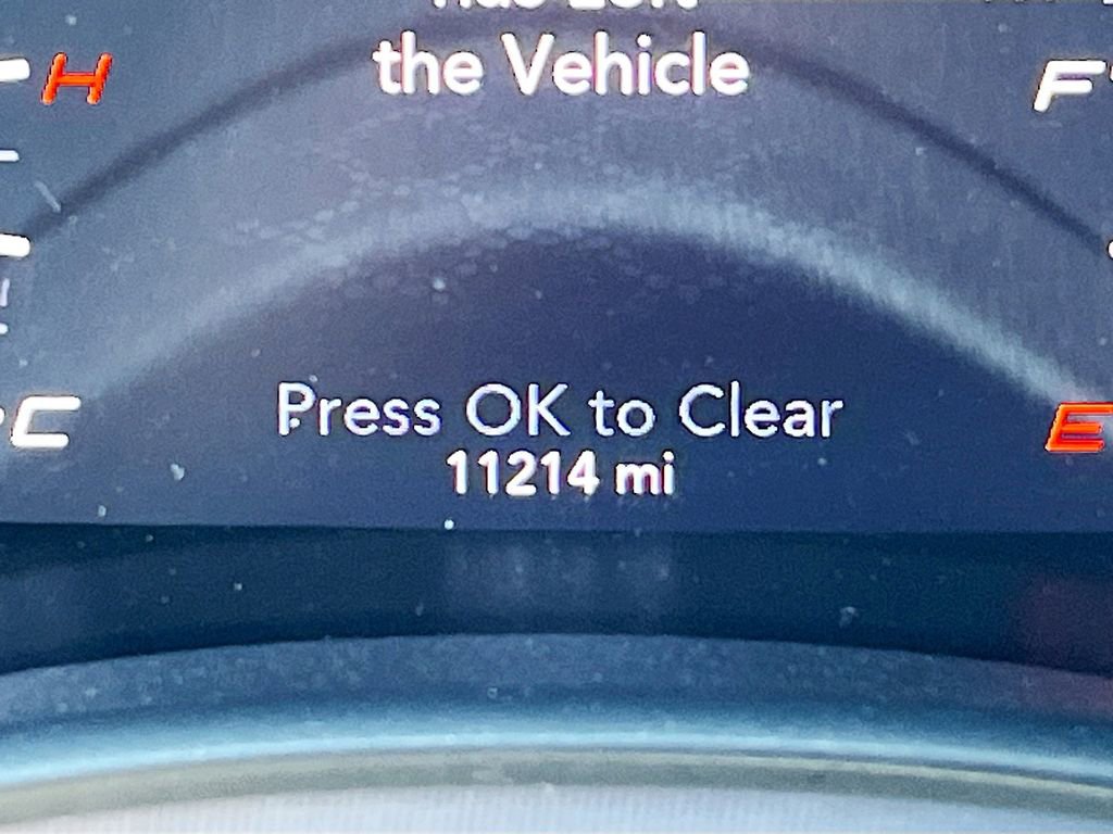 Used 2022 Dodge Charger R/T w/ Blacktop Package image 12