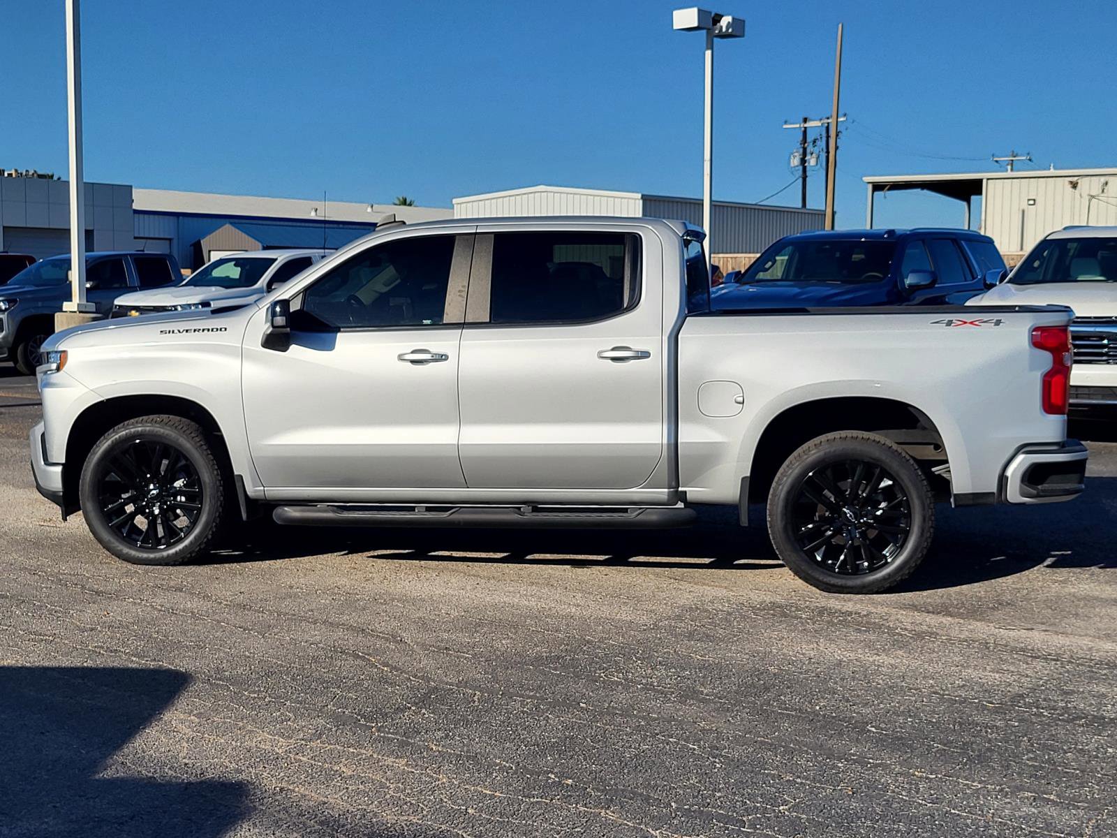 Used 2022 Chevrolet Silverado 1500 RST w/ Rally Edition image 2