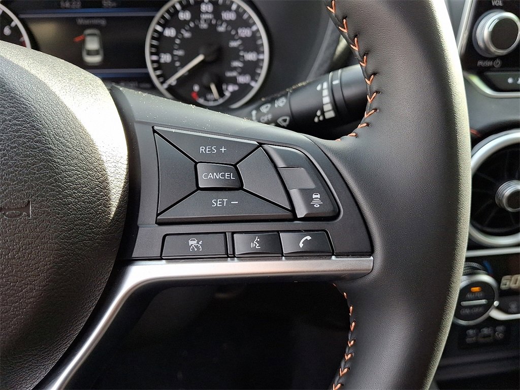 Certified 2025 Nissan Sentra SR image 22