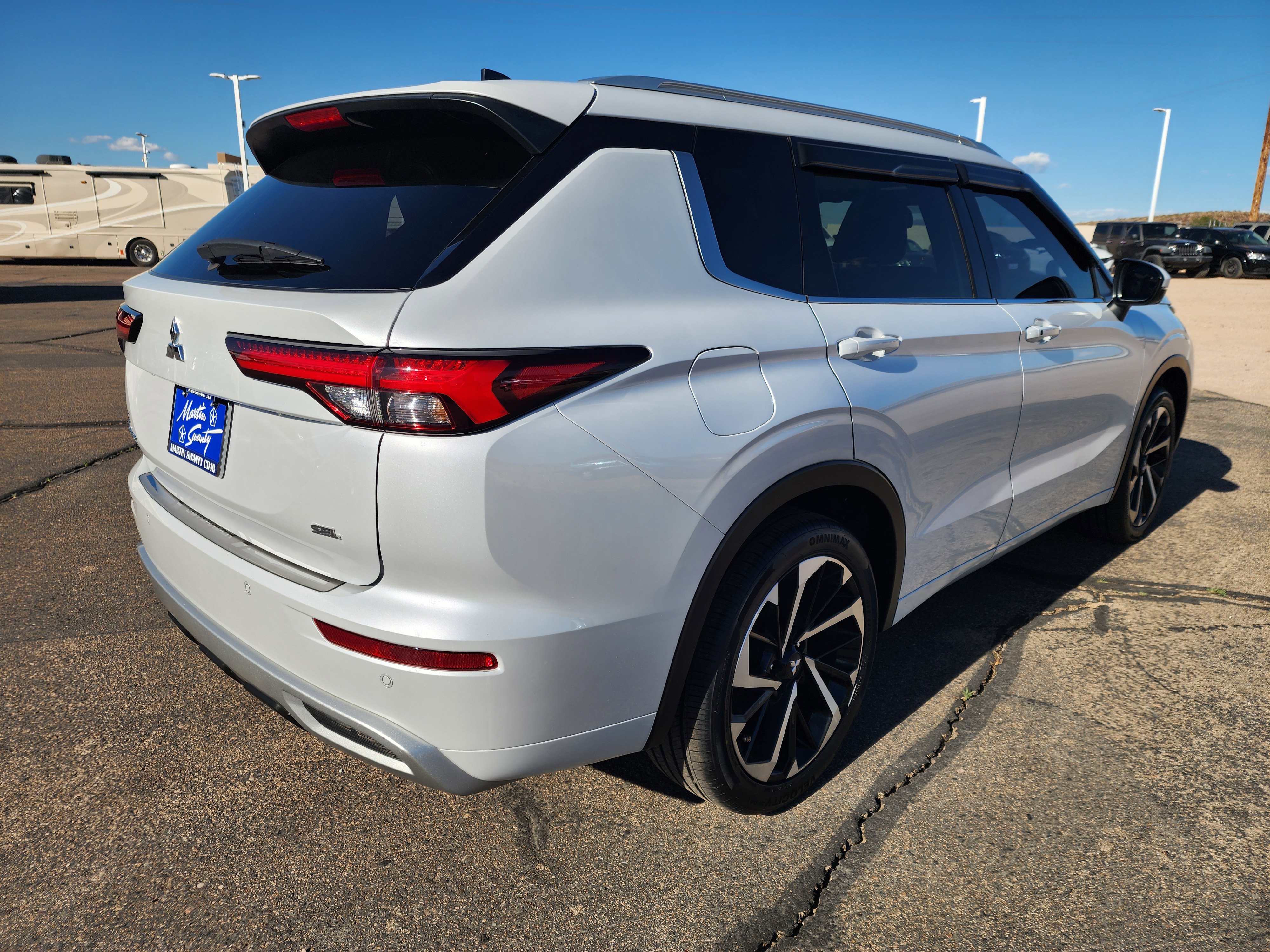 Used 2024 Mitsubishi Outlander SEL AWD/4WD image 5